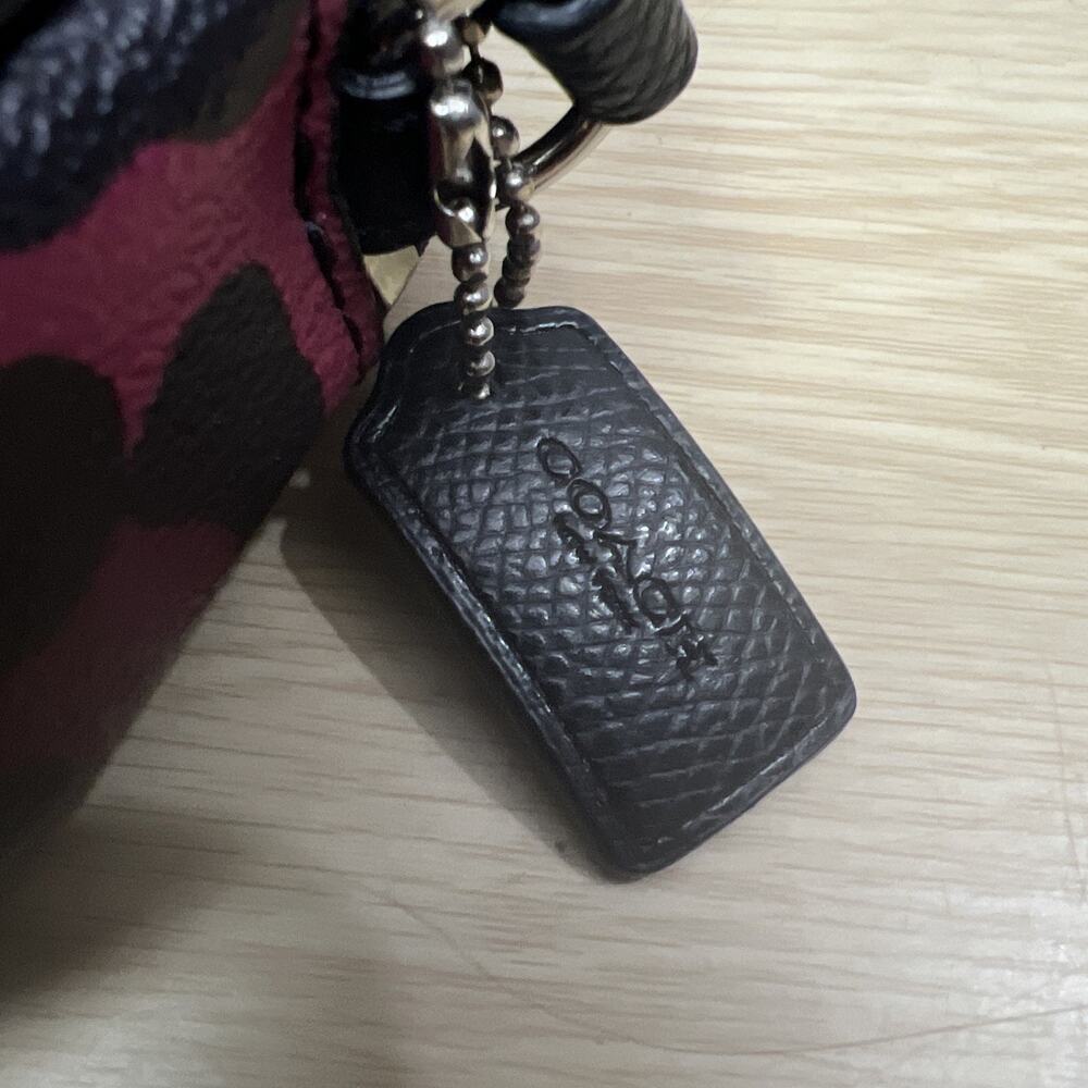 COACH Ocelot Vintage Print Pouch Crossbody Black/Red G1580 Made In Vietnam - Picture 6 of 16